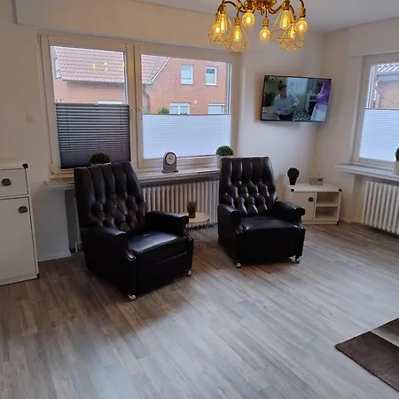 Lapurka Iii Garten Apartamento *