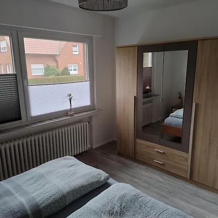 Lapurka Iii Garten Apartamento *